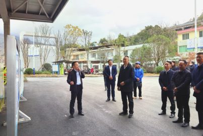 樂(lè)山市委常委、市直機(jī)關(guān)工委書(shū)記、市總工會(huì)主席雷建新赴蜀能礦產(chǎn)磷酸鐵鋰廠調(diào)研