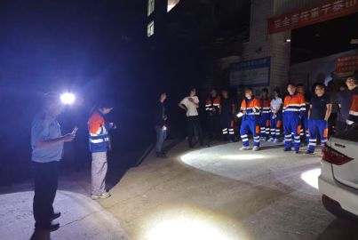 蜀能礦產(chǎn)三號礦山開展夜間應急疏散演練暨自救器實操培訓活動
